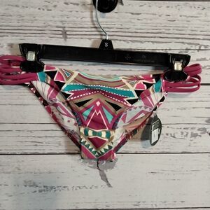 New Without tags. "Body Glove" woman's bikini bottoms